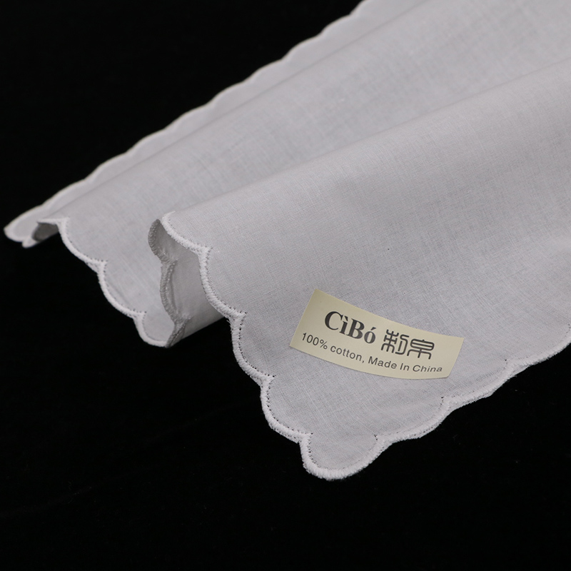 Monogrammed Handkerchief - A011:: Thun Cotton Cao Cấp Ren