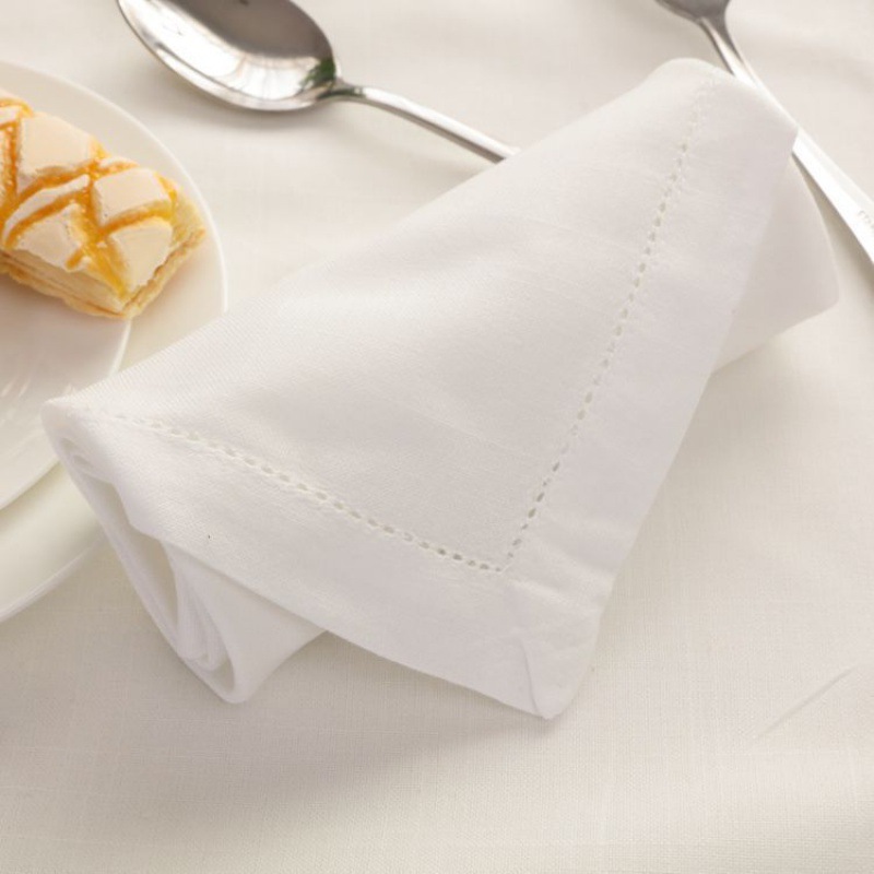 Luxury Square Napkin For Dinin - đánh giá và giá Monogrammed Handkerchief
