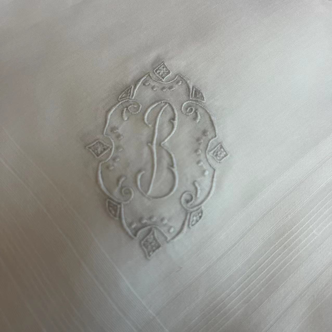 Set of 2pcs Luxurious, Elegant - đánh giá và giá Monogrammed Handkerchief